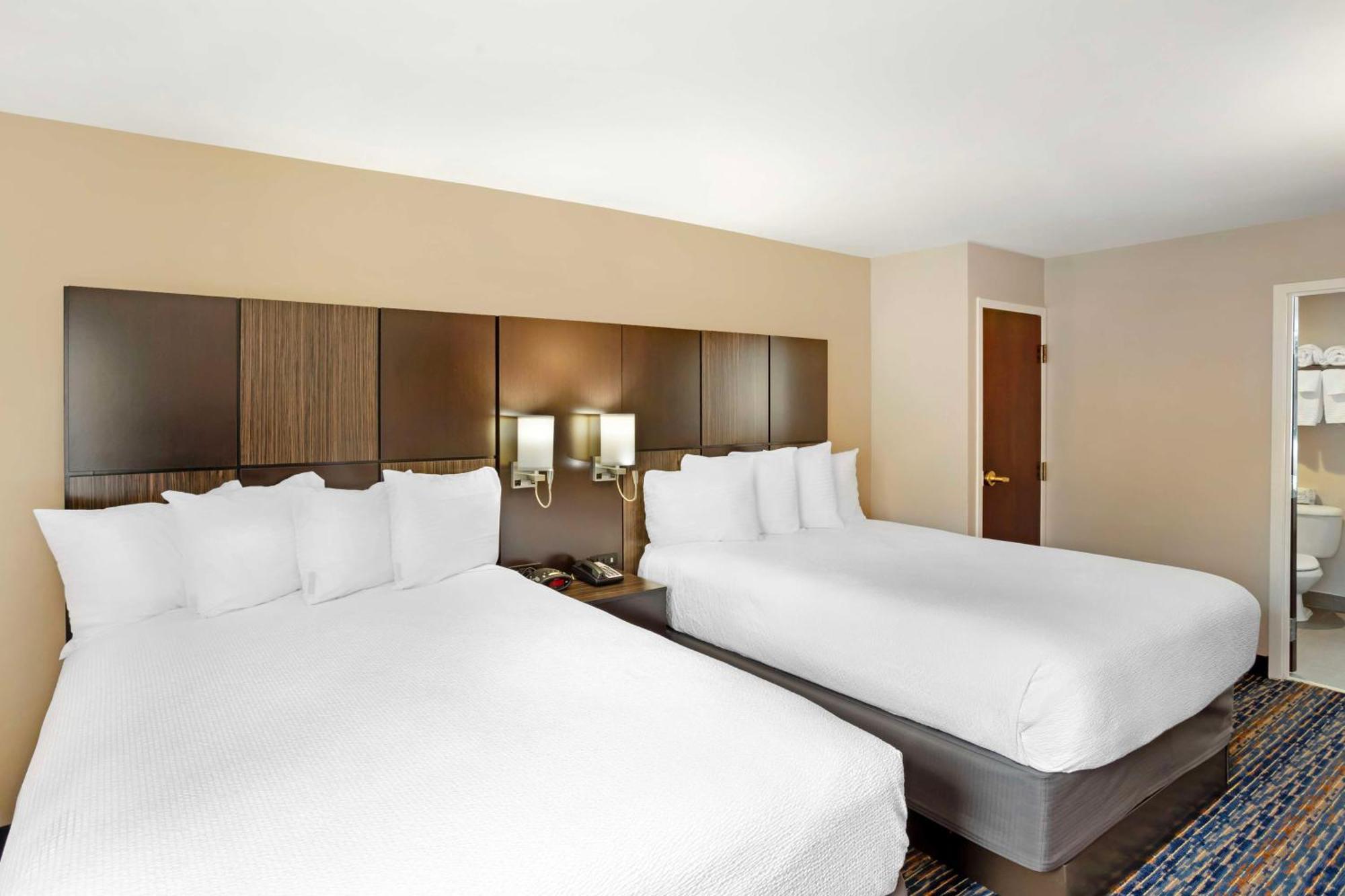 Best Western Plus Fairfield Hotel Екстер'єр фото