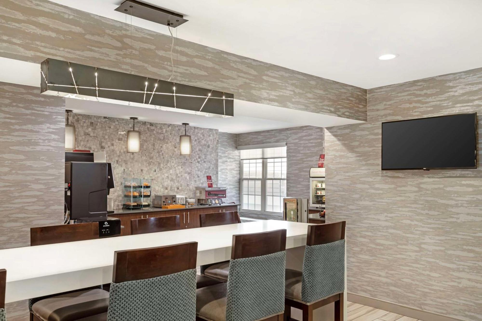 Best Western Plus Fairfield Hotel Екстер'єр фото