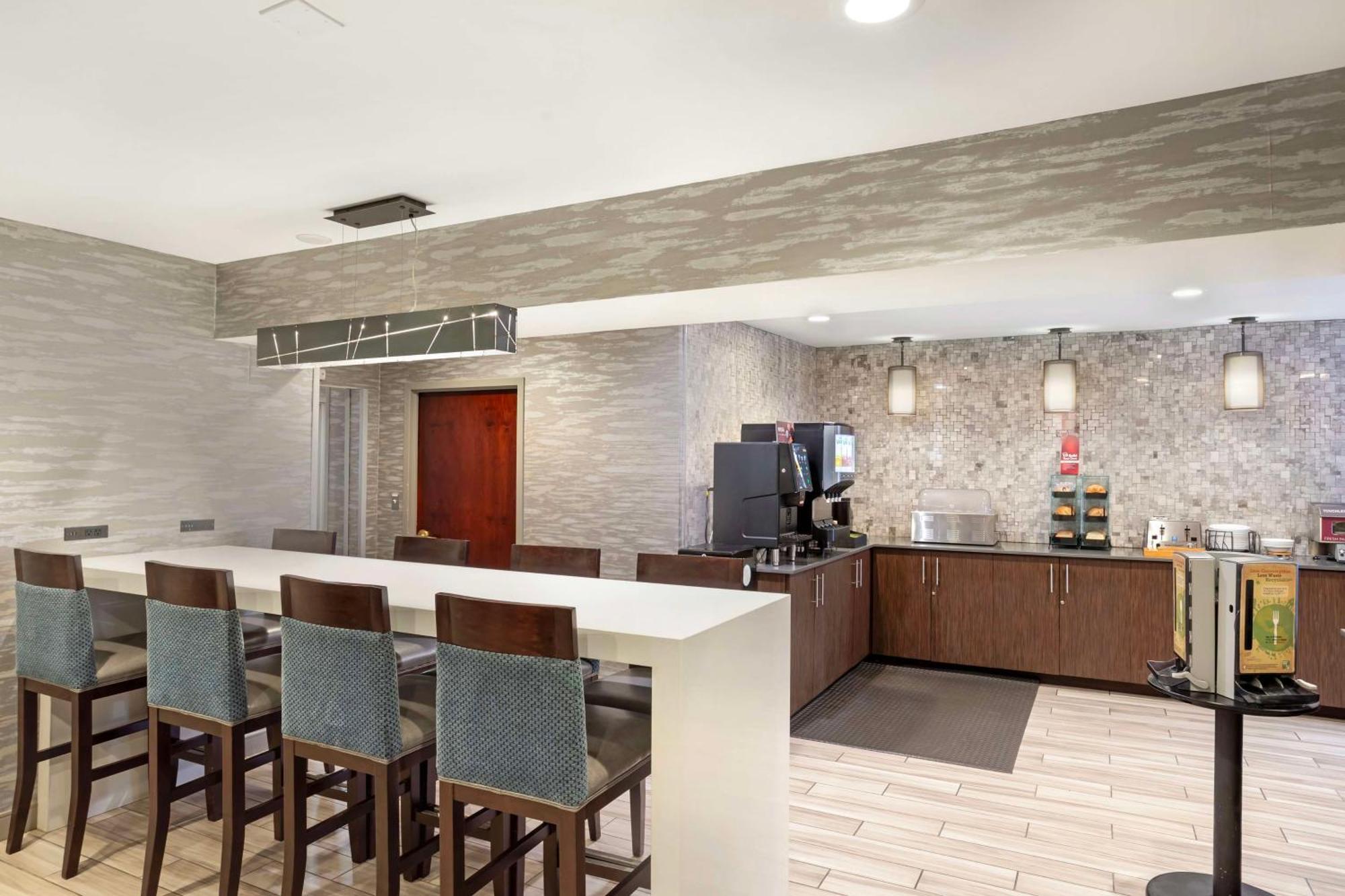 Best Western Plus Fairfield Hotel Екстер'єр фото