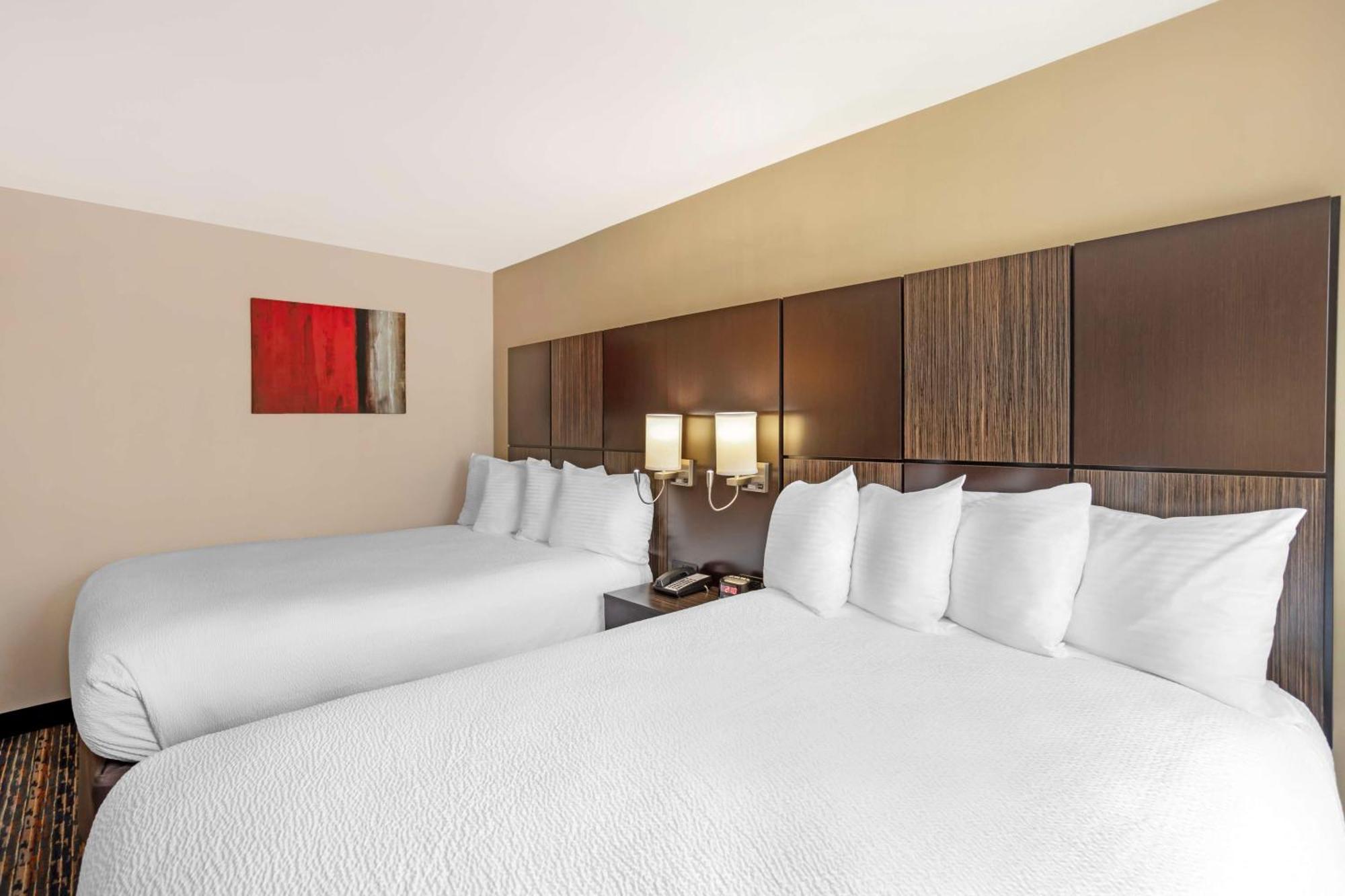Best Western Plus Fairfield Hotel Екстер'єр фото