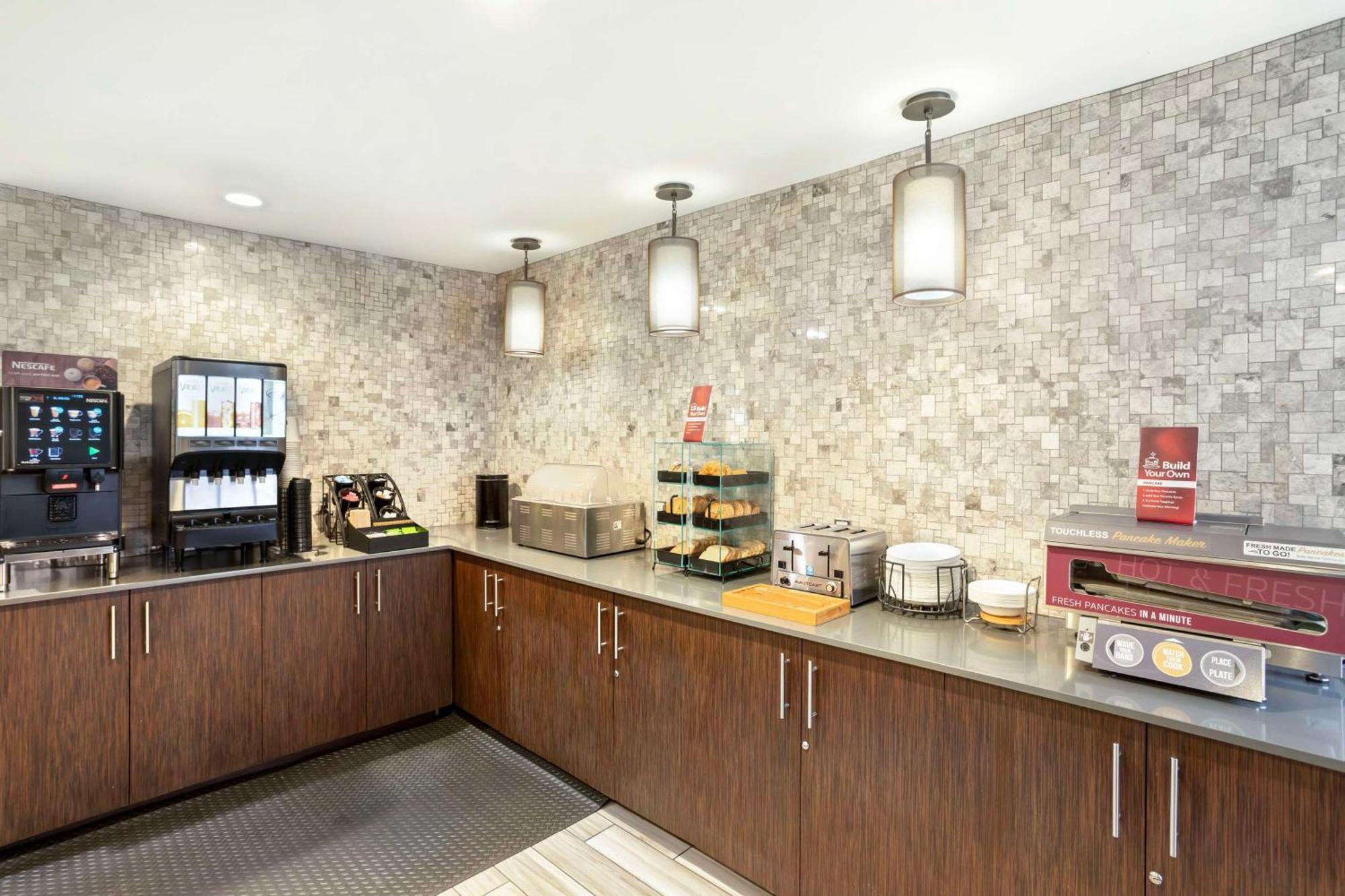 Best Western Plus Fairfield Hotel Екстер'єр фото