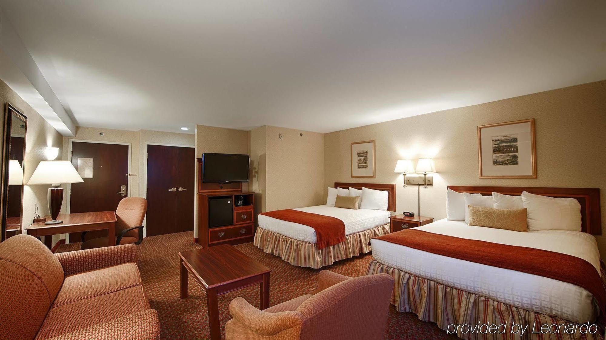 Best Western Plus Fairfield Hotel Екстер'єр фото
